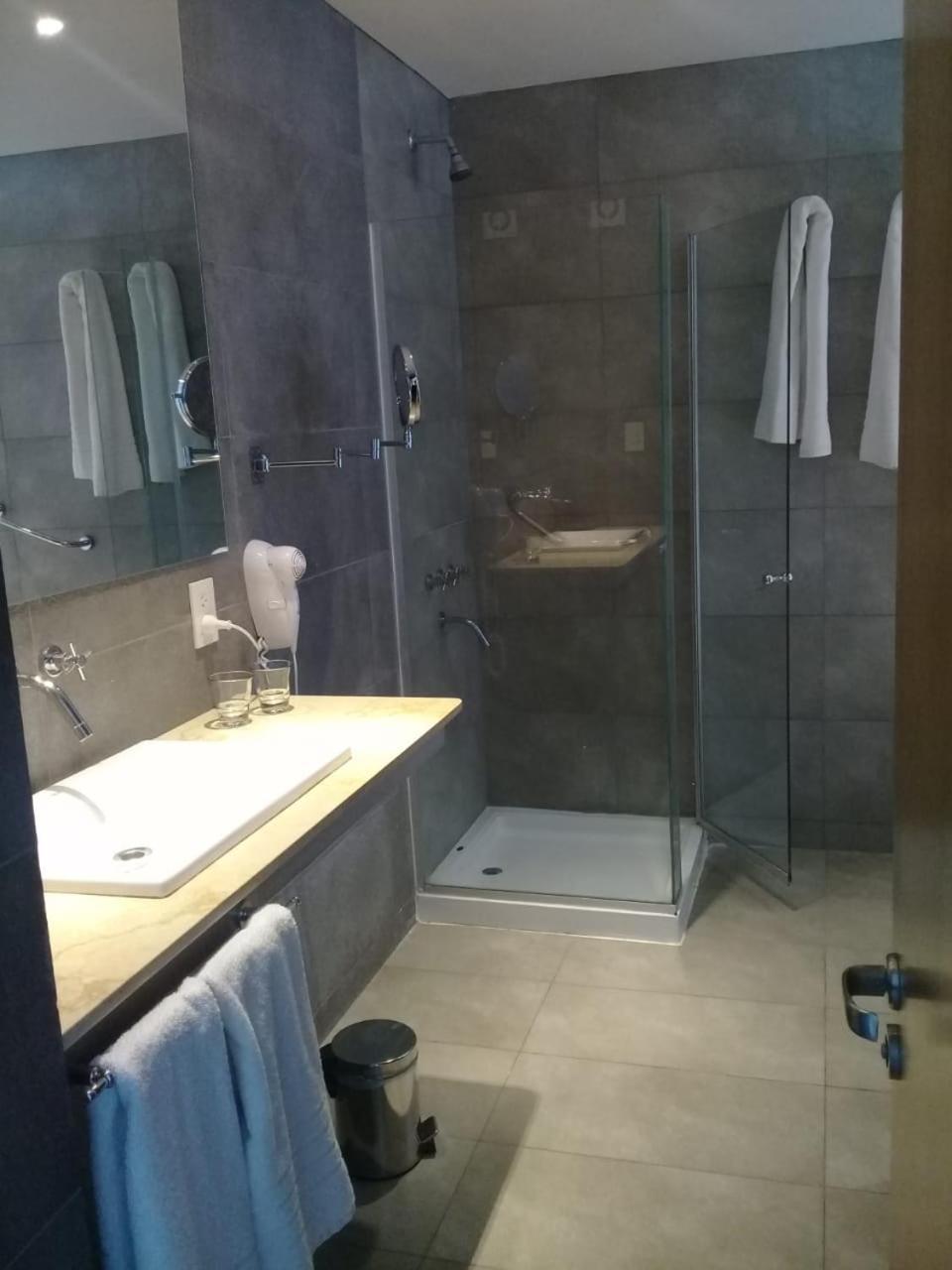Hotel Unl-ate